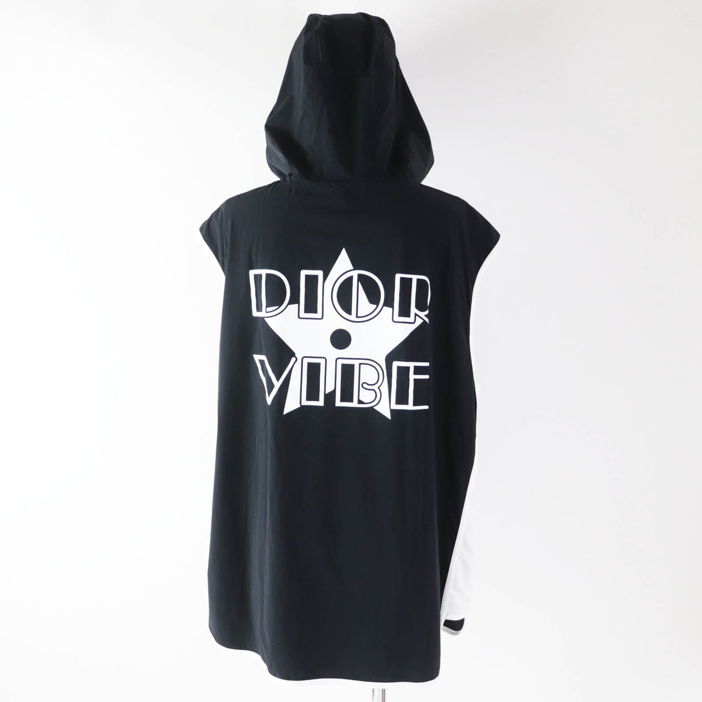 Christian Dior Hoodie 243G15A2260 Outer material: 88% nylon, Outer material: 12% polyurethane, Part: 84% polyester, Part: 16% polyurethane Black White Sleeveless Technical Jersey Zip Hoodie DIOR VIBE Women XS