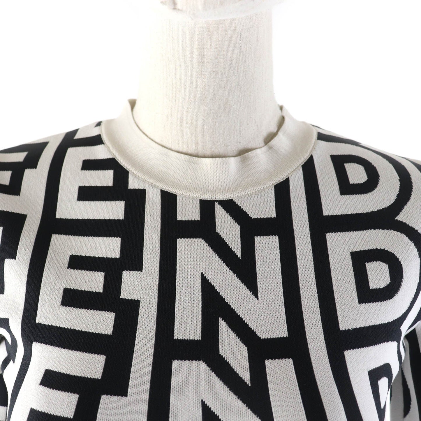FENDI one piece FZD917 Main: 51% nylon, 32% rayon, 15% polyester, 2% polyurethane White black Women 36