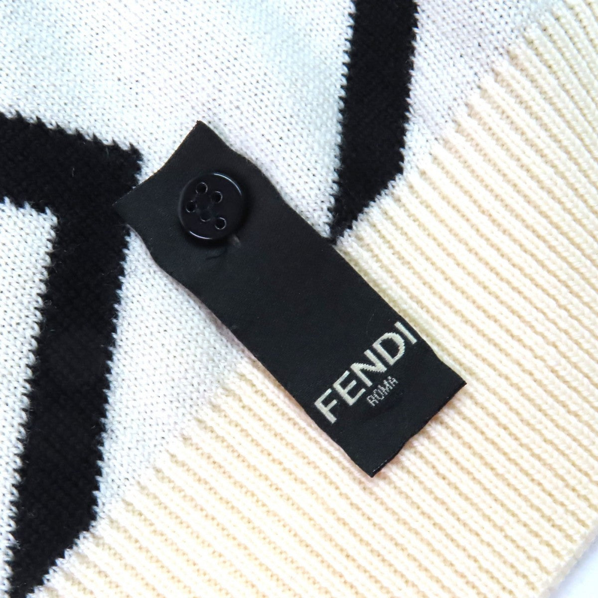 FENDI knit FZZ489 Main: 100% wool Ivory black mens 54