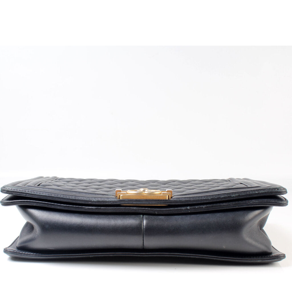 Chanel Boy Flap Medium Newer Lambskin 25M Bag