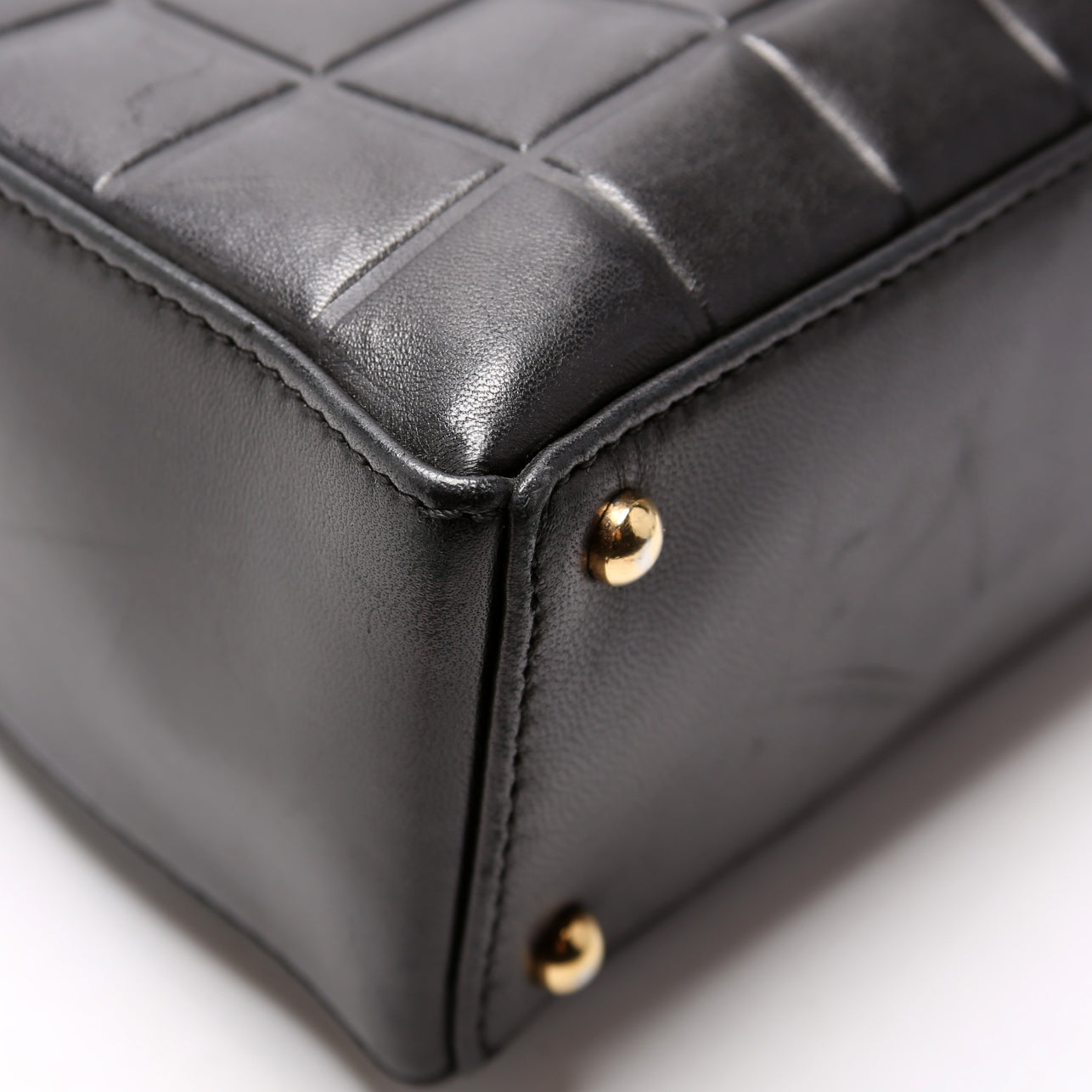 Chanel Chocolate Bar Vertical Tote Lambskin 6M Black Bag