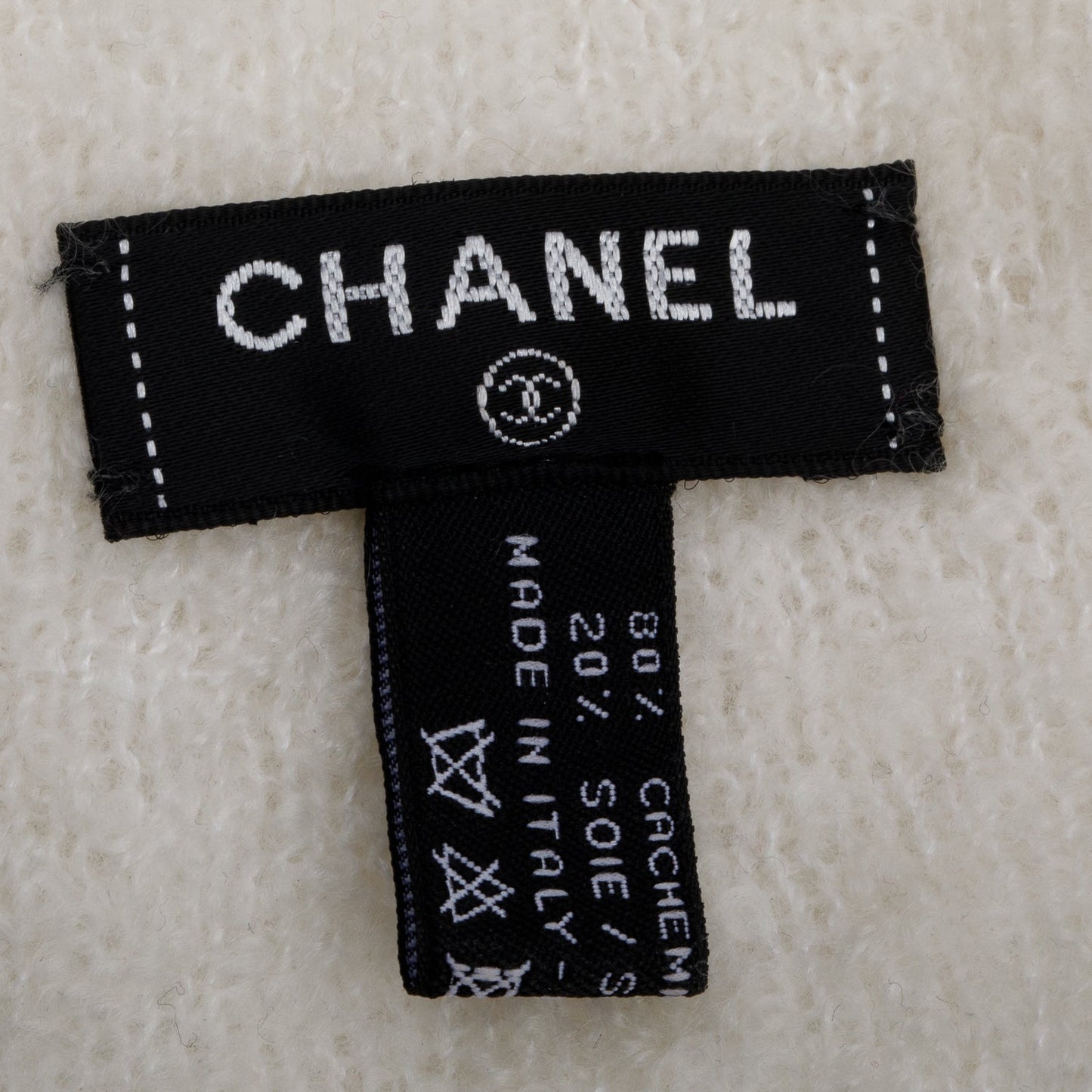 Chanel White Cashmere CC Logo Beanie