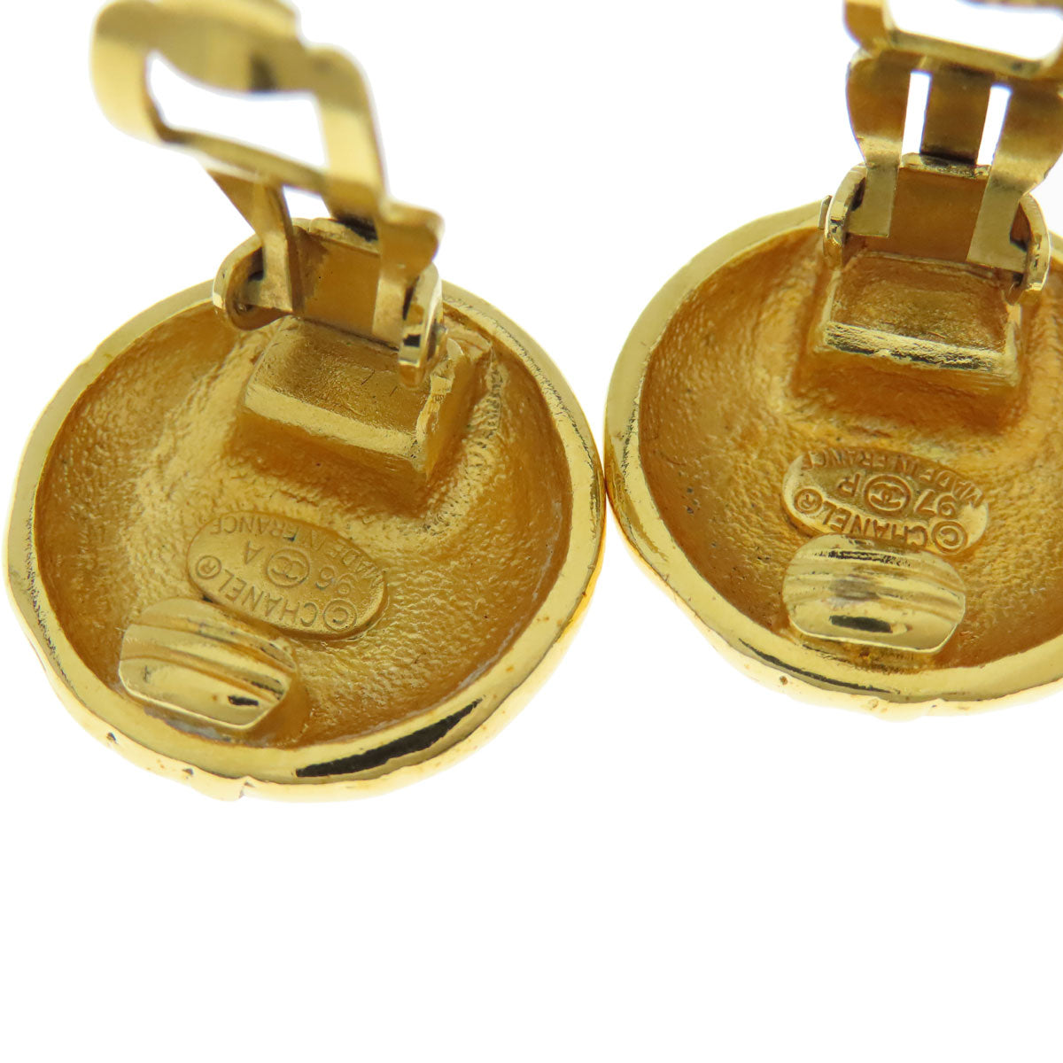 CHANEL Earring metallic gold COCO Mark