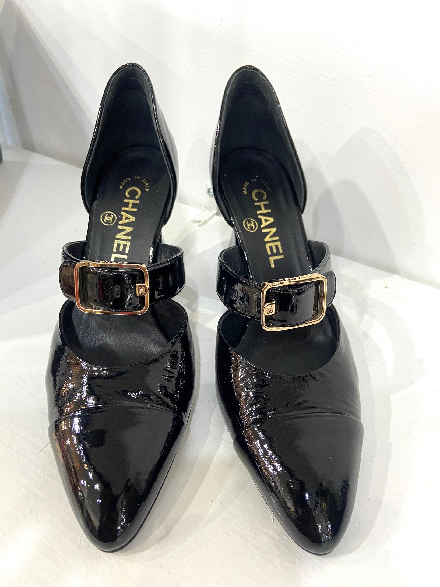 CHANEL CC PATENT LEATHER D'ORSAY PUMPS