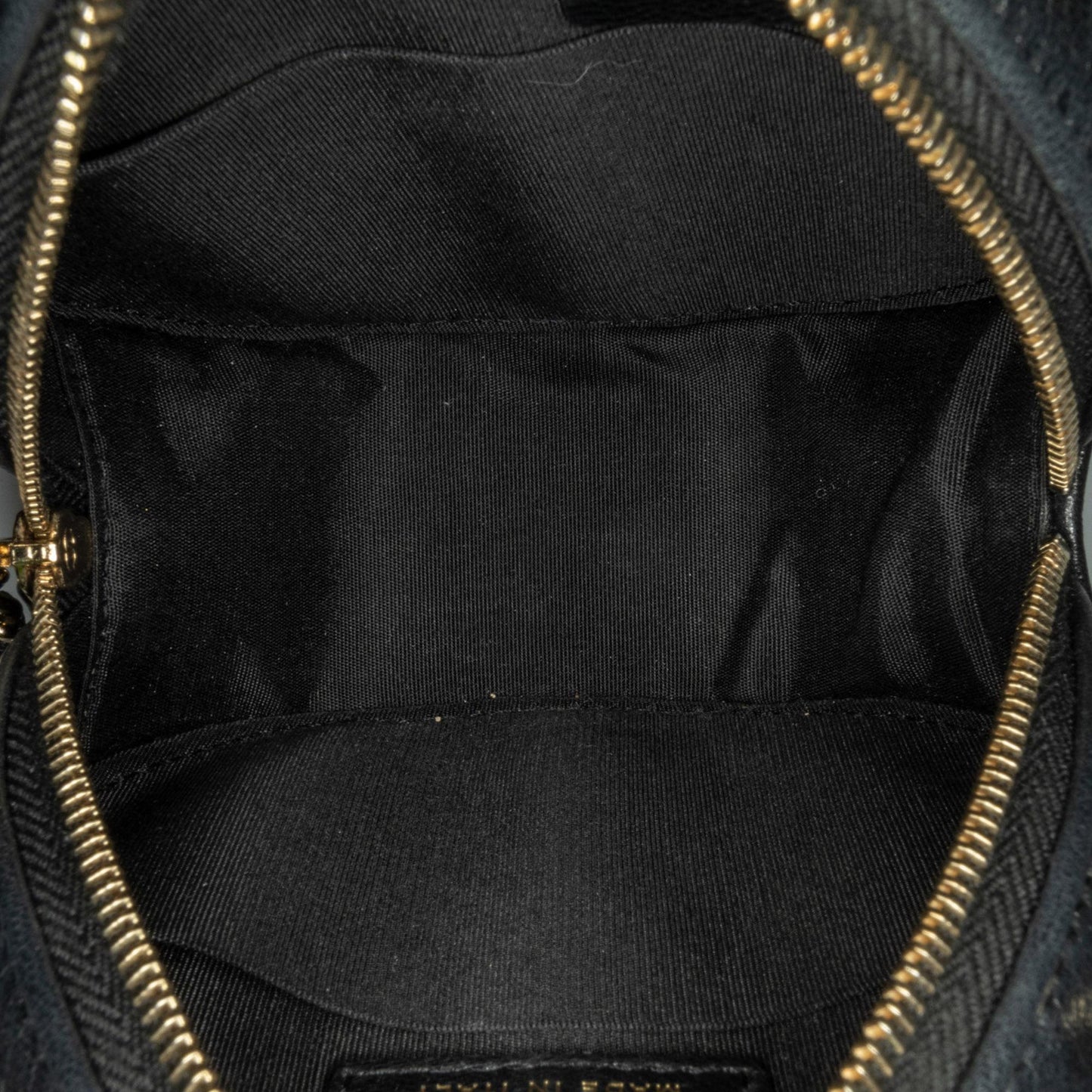 Chanel CC Quilted Lambskin Round Clutch with Chain (SHG-vxtHcs)