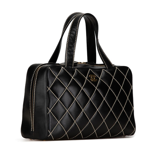 Chanel CC Wild Stitch Lambskin Handbag (SHG-SgvNml)