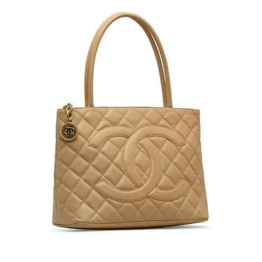 Chanel Caviar Medallion Tote (SHG-fcgDHq)