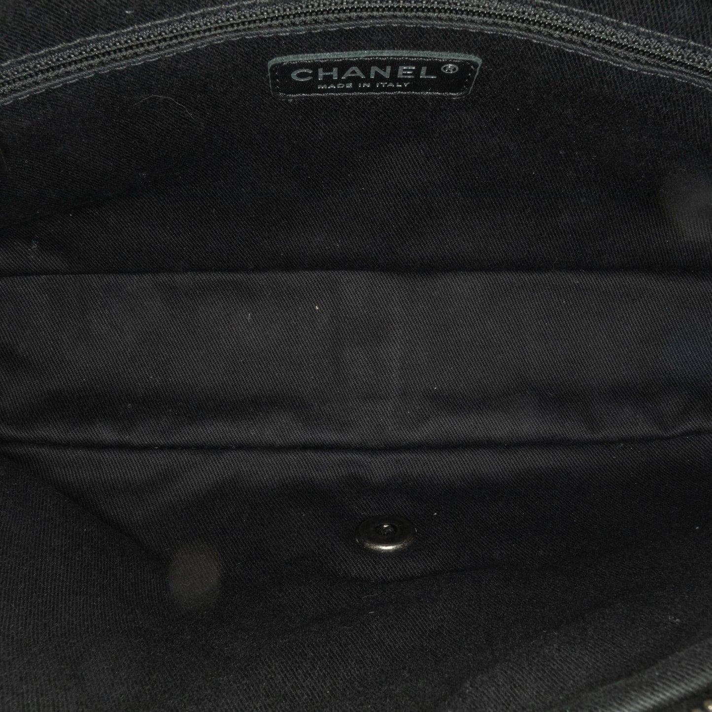 Chanel Jumbo Quilted Iridescent Caviar Easy Flap