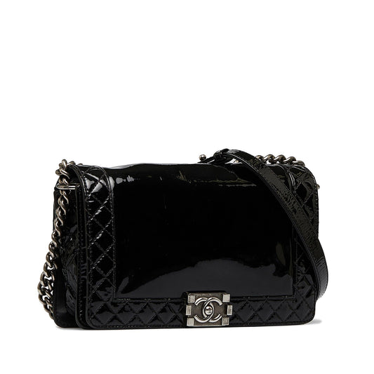 Chanel Medium Patent Reverso Boy Flap (SHG-BSgc9J)