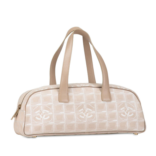 Chanel New Travel Line Handbag (SHG-dh5N6J)