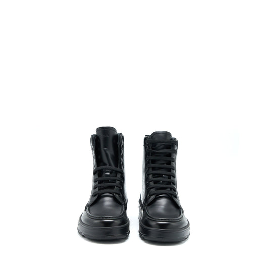 Fendi Size 6 Print Boots Calfskin Black