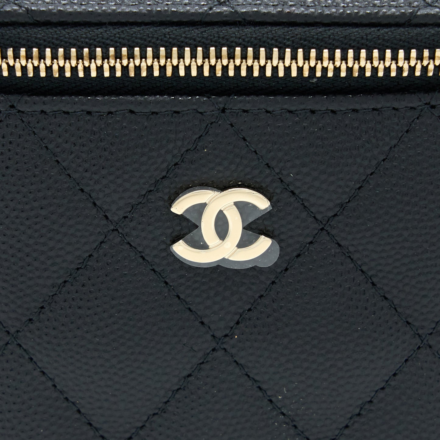 Chanel 23C Mini Vanity with Chain Caviar Black LGHW (Microchip)
