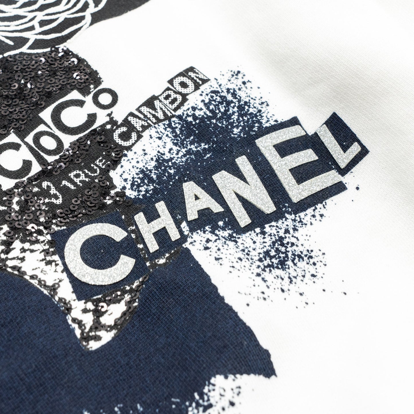 Chanel Size XS Coco Chanel Graffiti Sweatshirt White/Black