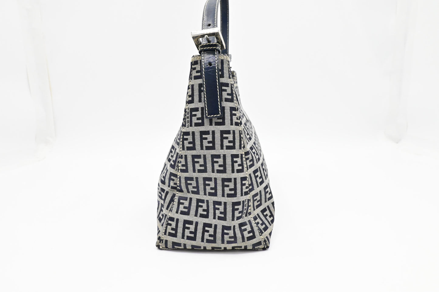 Fendi Shoulder Bag in Navy Blue Zucchino Canvas