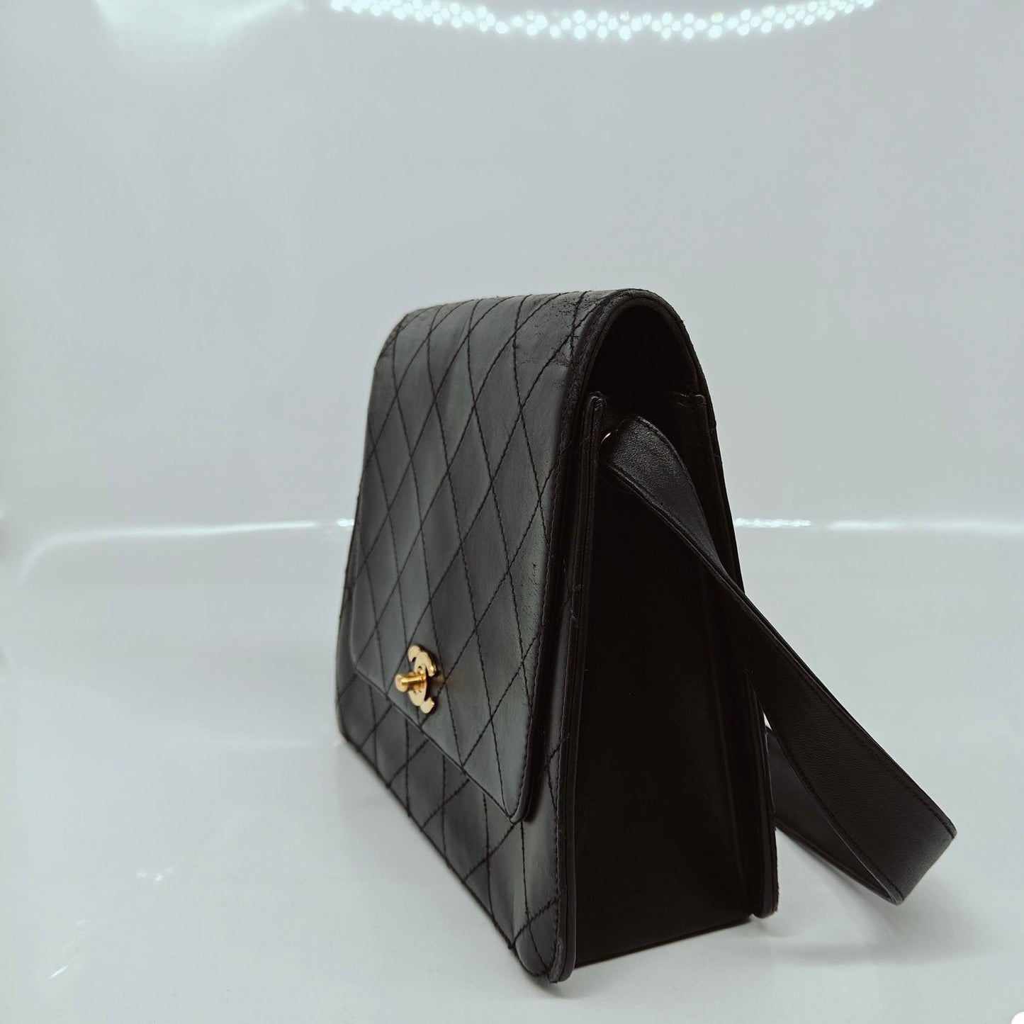 Chanel Vintage Kelly Style Black Leather Shoulder Bag Diamond Stitch Medium Gold Hardware