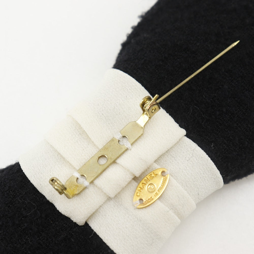 CHANEL Brooch tweed Black / white COCO Mark ribbon