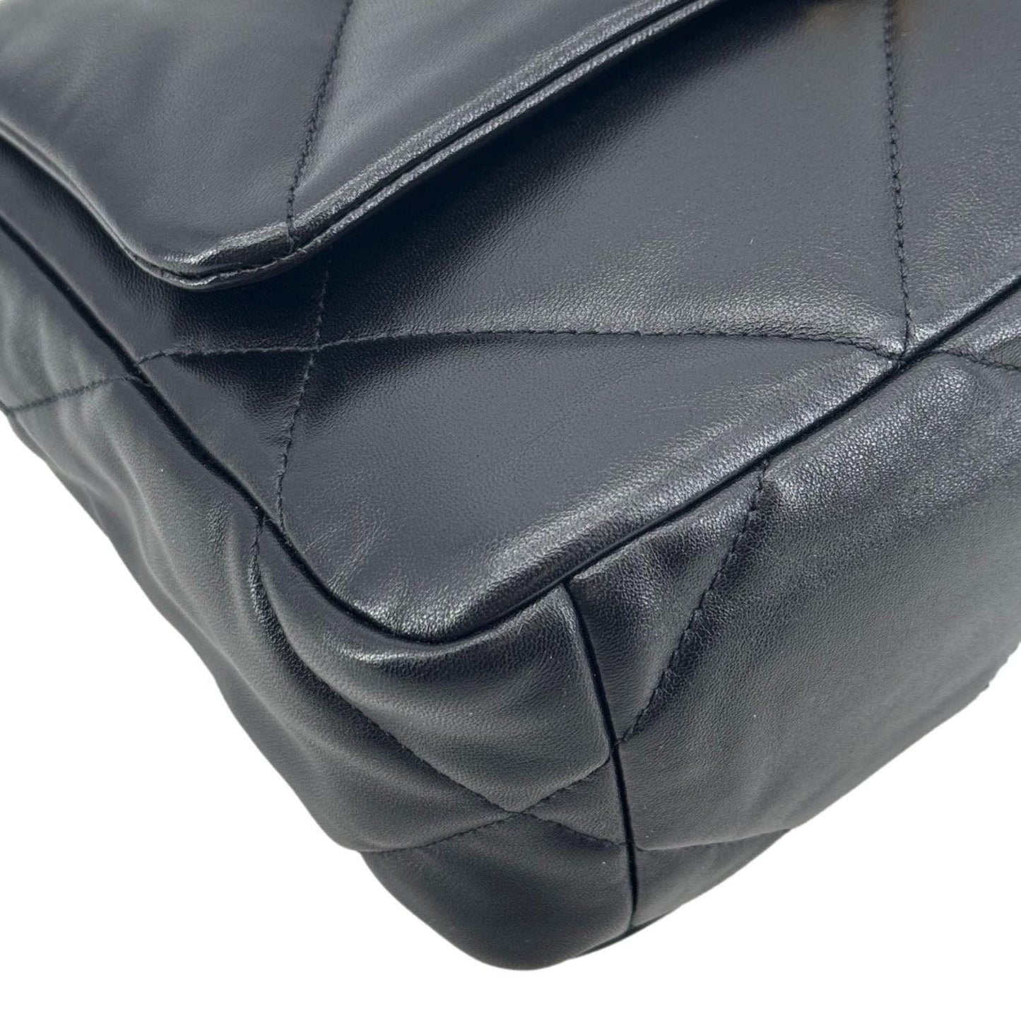 CHANEL 19 Flap Shiny Lambskin Leather Shoulder Bag Black