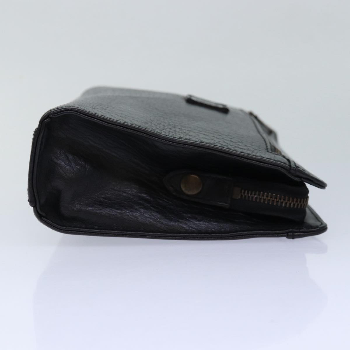 Luxury BurberrySs Clutch Bag Leather Black Gold Auth bs16534