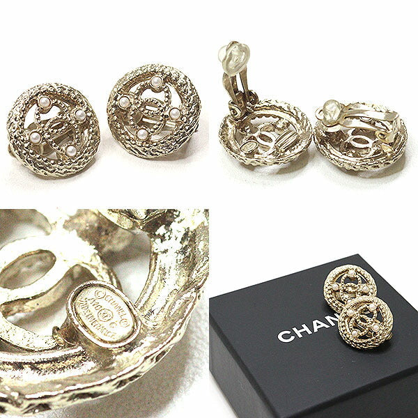 CHANEL Earring metal Light gold COCO Mark