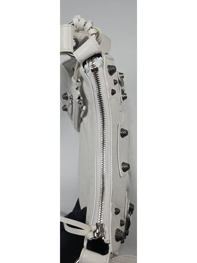 Luxury Balenciaga Trending 2025 Le Cargol xs shoulder bag