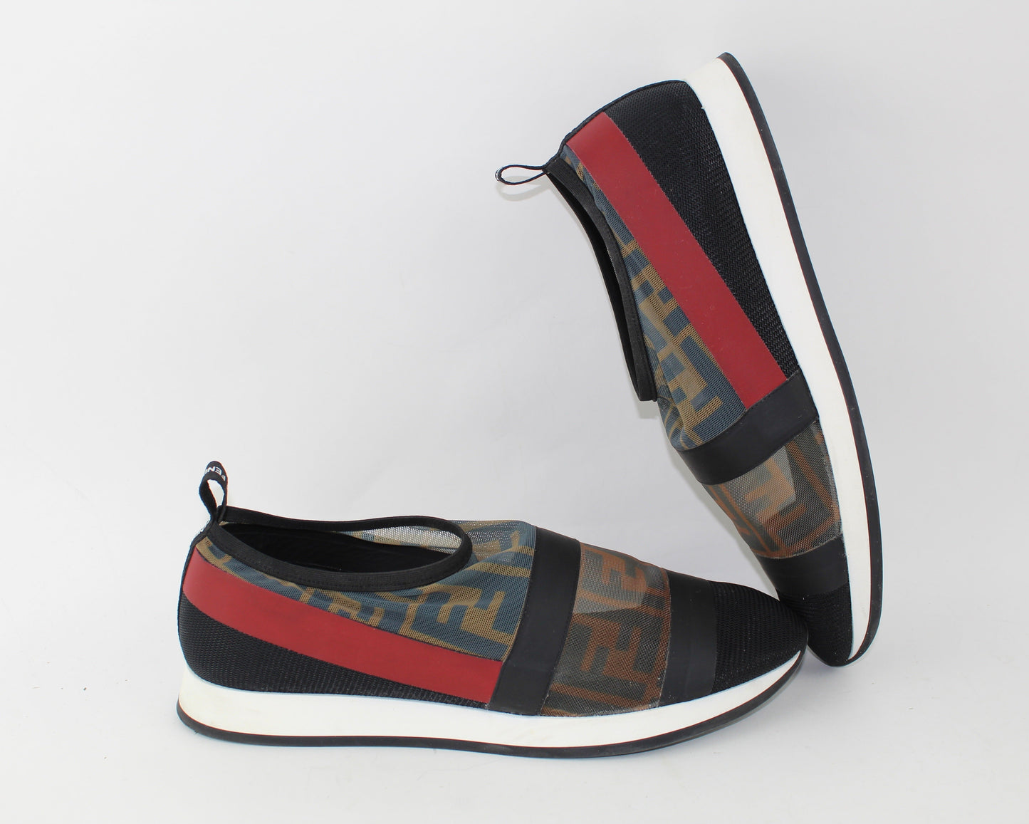 FENDI RUNWAY MESH FF TRAINER SNEAKERS SIZE 39
