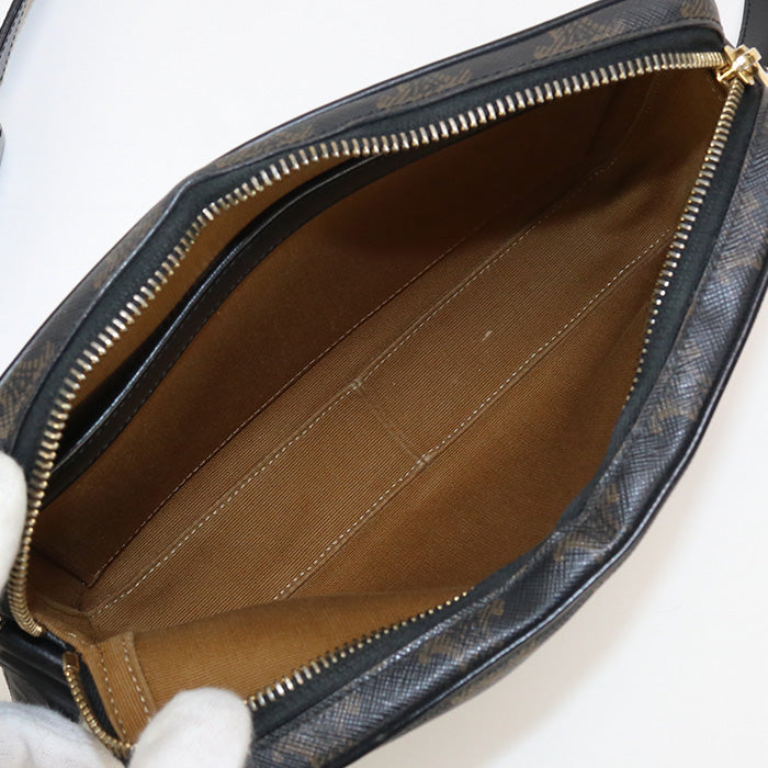 CELINE 19450 2CIM 38OG Shoulde Bag Triomphe Medium messenger bag PVC coated canvas black mens(unisex)
