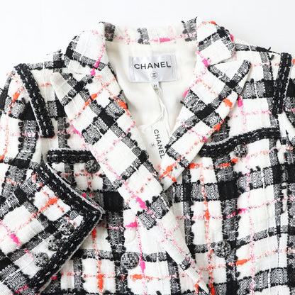 CHANEL overalls 20S P64167 Outer material: 89% nylon, Outer material: 4% cotton, Outer material: 4% acrylic, Outer material: 3% rayon, Lining: , Slit thread specification Lining: 100% silk White Black Pink Orange Women 34