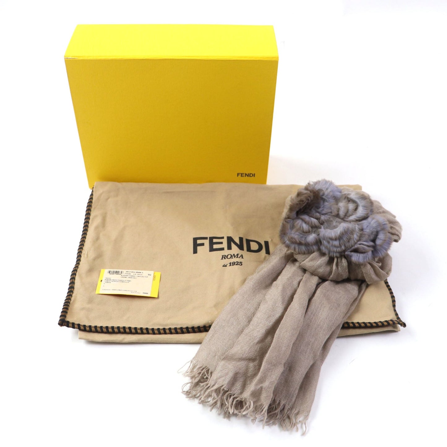 FENDI Stall Main: 70% cashmere, Main: 30% silk, Part: Orirag fur beige Women