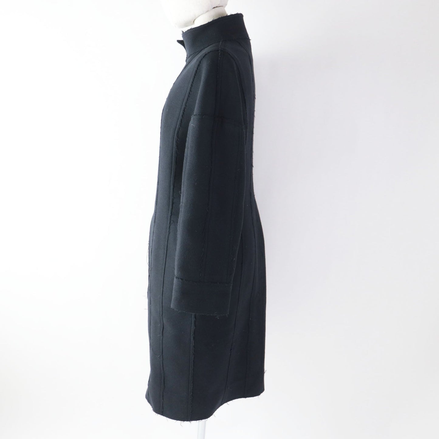 FENDI coat Outer: 90% wool, Outer: 10% cashmere, Lining: 100% cotton Dark navy Women 40