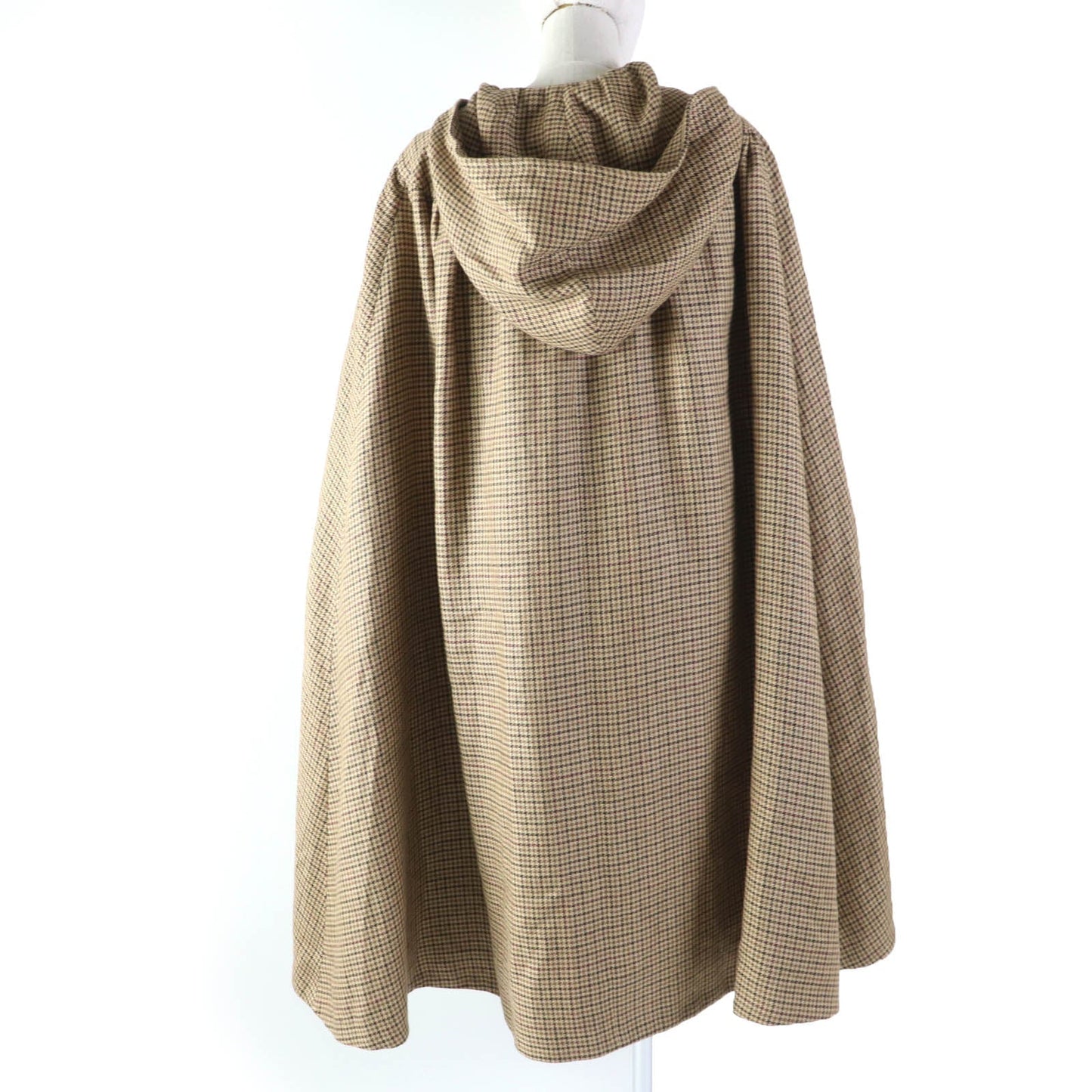 CELINE poncho 2M374408I Main: 100% linen, lining: 54% cupra, lining: 46% rayon Brown type Women 36