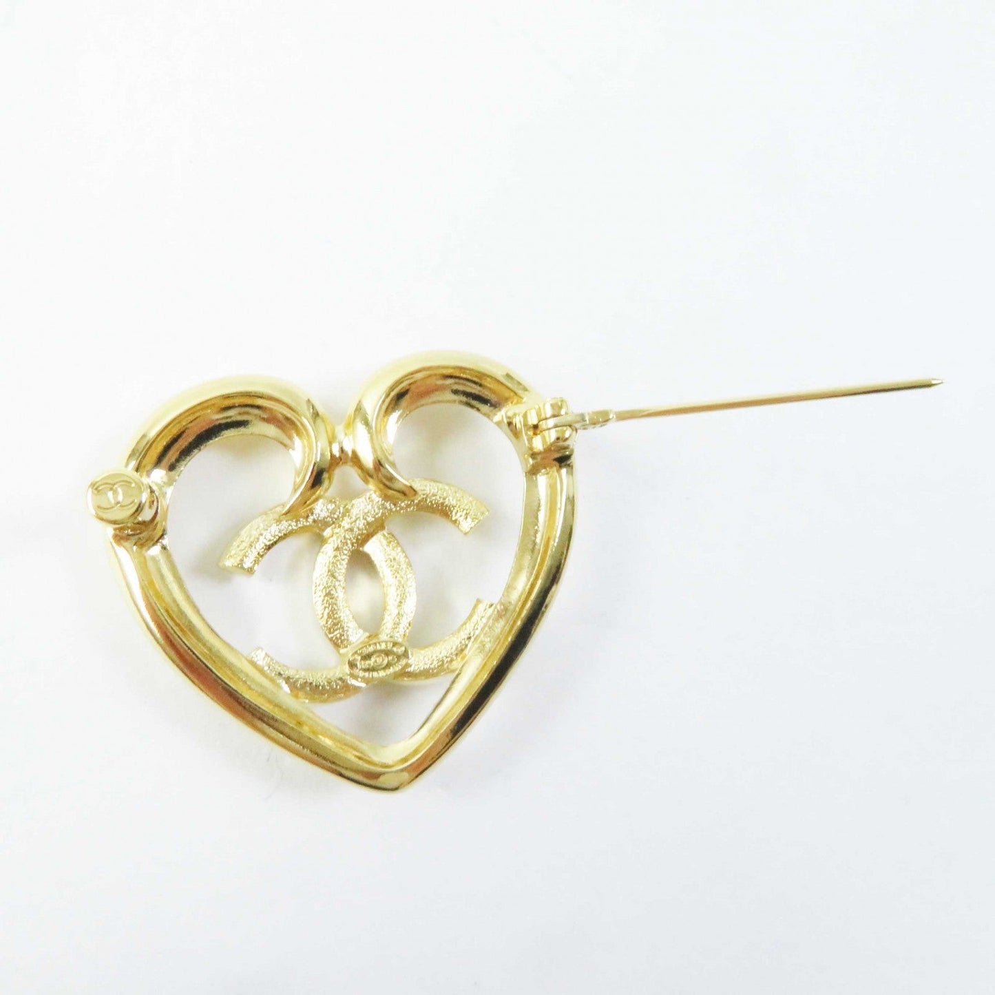 CHANEL Brooch F23C Gold Plated, Rhinestone gold COCO Mark Heart Mark Women