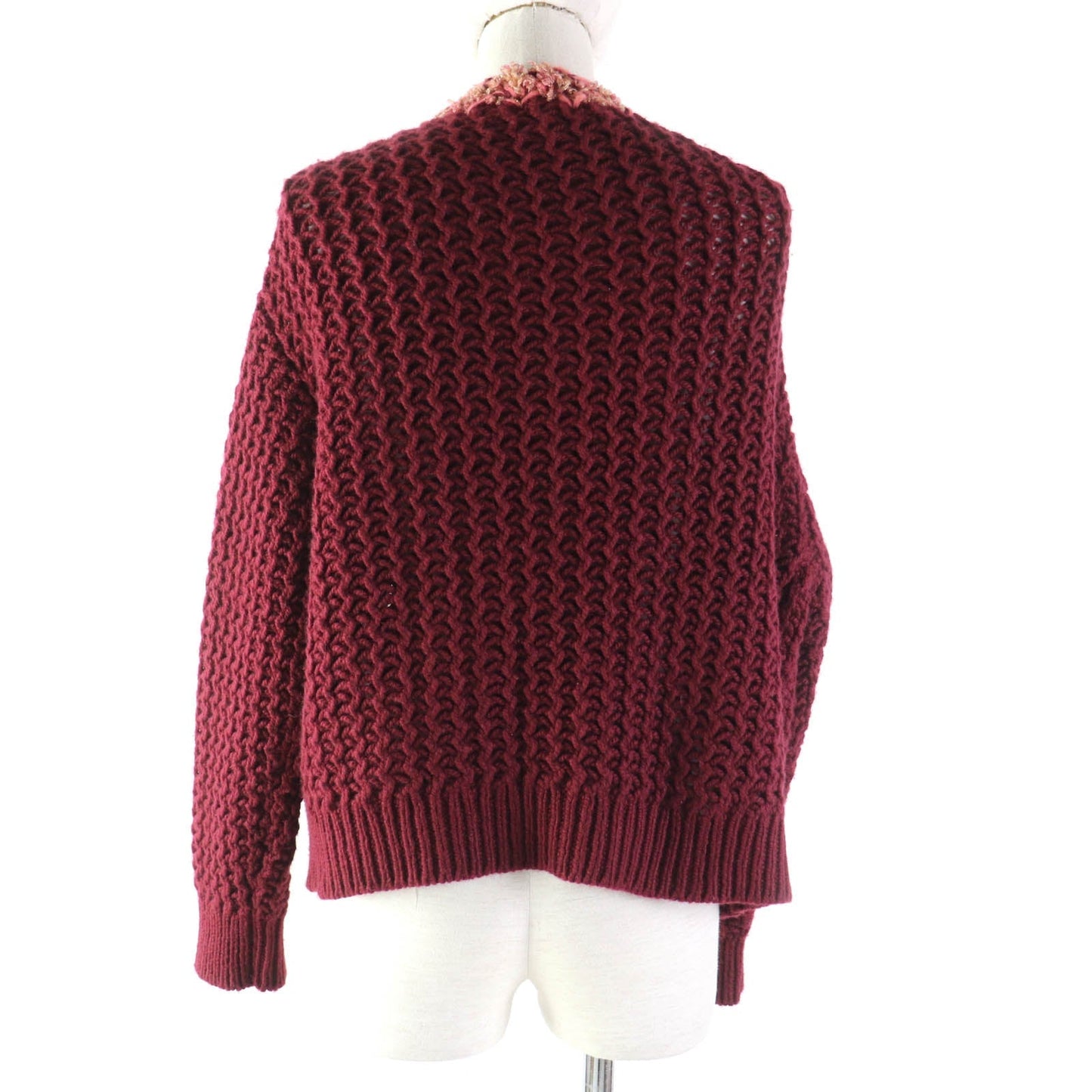 CHANEL cardigan P72932 Main: 100% cashmere, part: 43% wool, part: 25% cashmere, part: 10% polyamide (nylon), part: 6% silk, part: 13% lyocell, 3% polyester Bordeaux Women 34/36