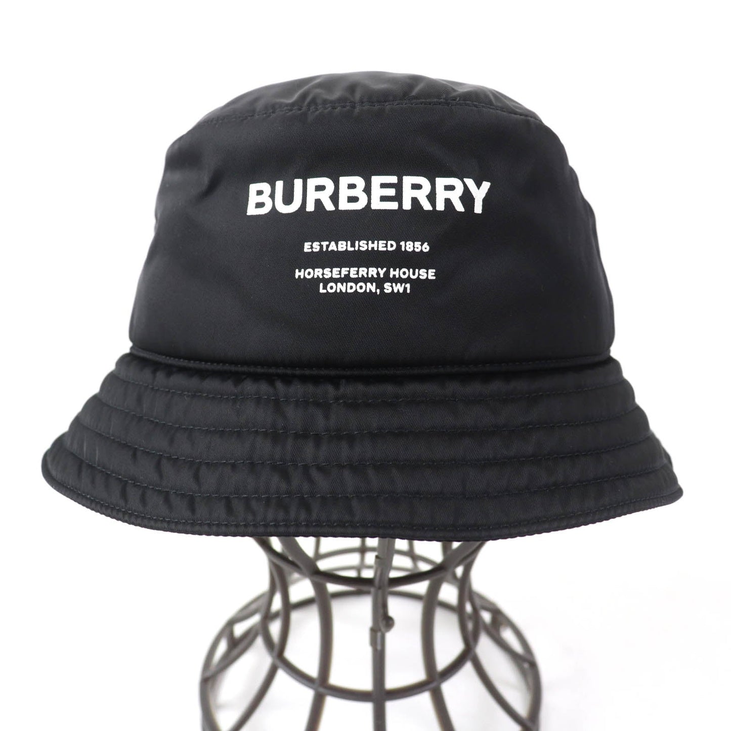 BURBERRY hat 8044081 Main: 100% nylon, Lining: 100% nylon, Filling: 100% polyester black Women M