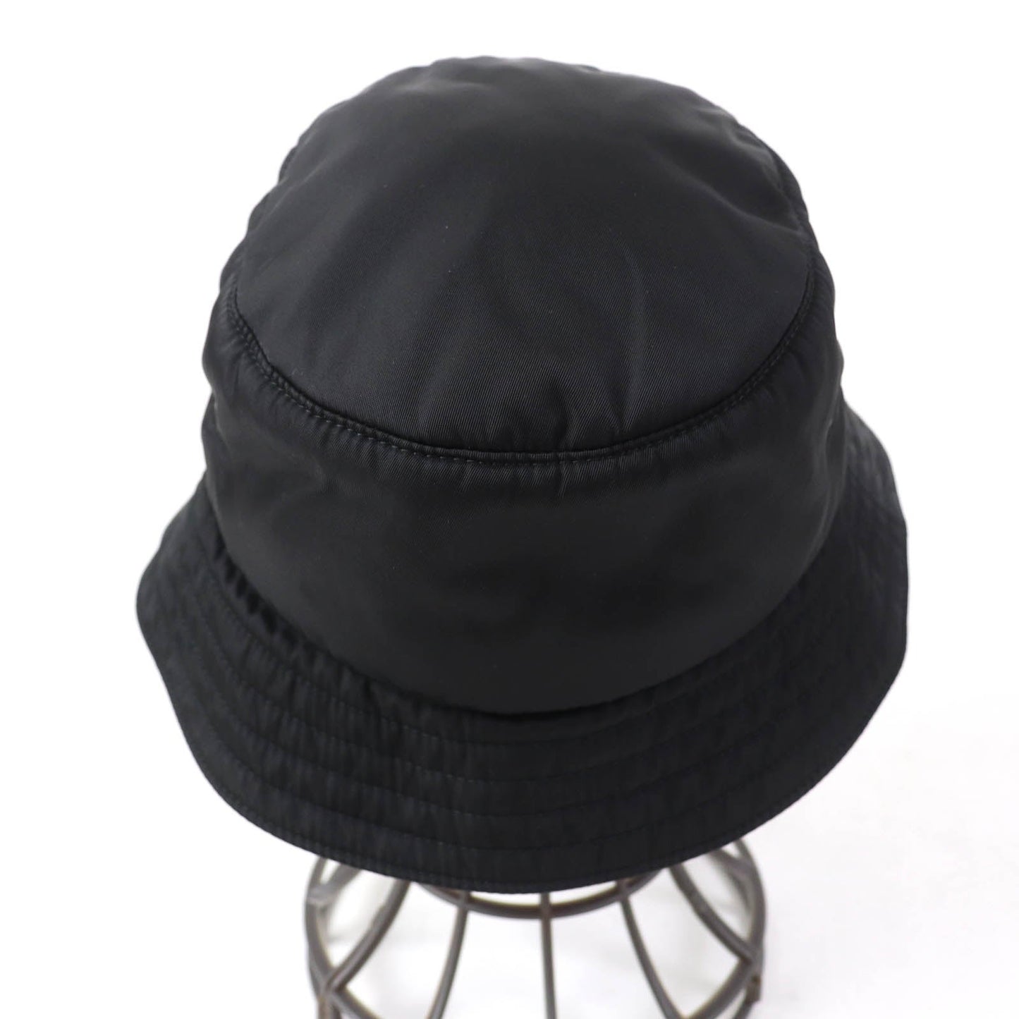 BURBERRY hat 8044081 Main: 100% nylon, Lining: 100% nylon, Filling: 100% polyester black Women M