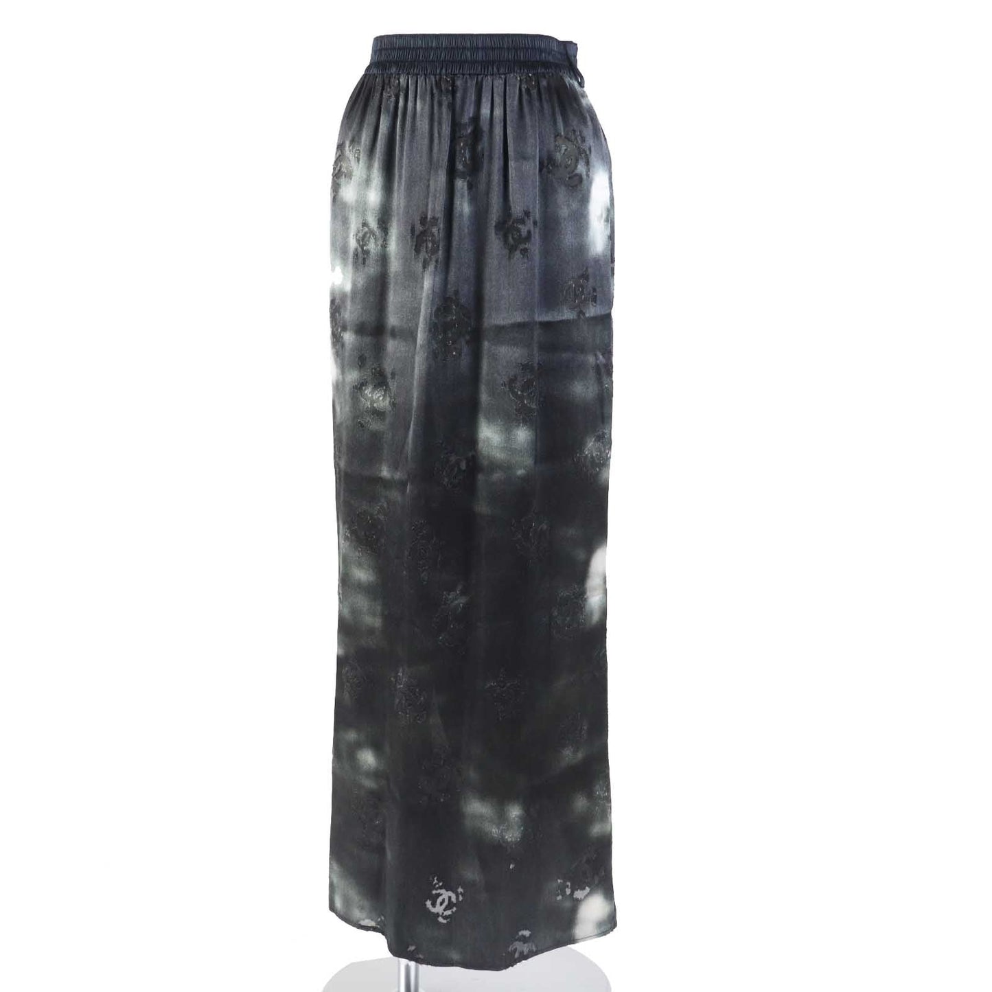 CHANEL Long skirt P73038 Main: 69% rayon, Main: 31% silk, Part: 93% silk, Part: 7% elastane (polyurethane) black Mtiers d'art collection Women 34