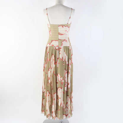 CHANEL one piece 00S P15722 Outer: 100% silk, Lining: 100% silk Khaki beige type Gabriel Women 36