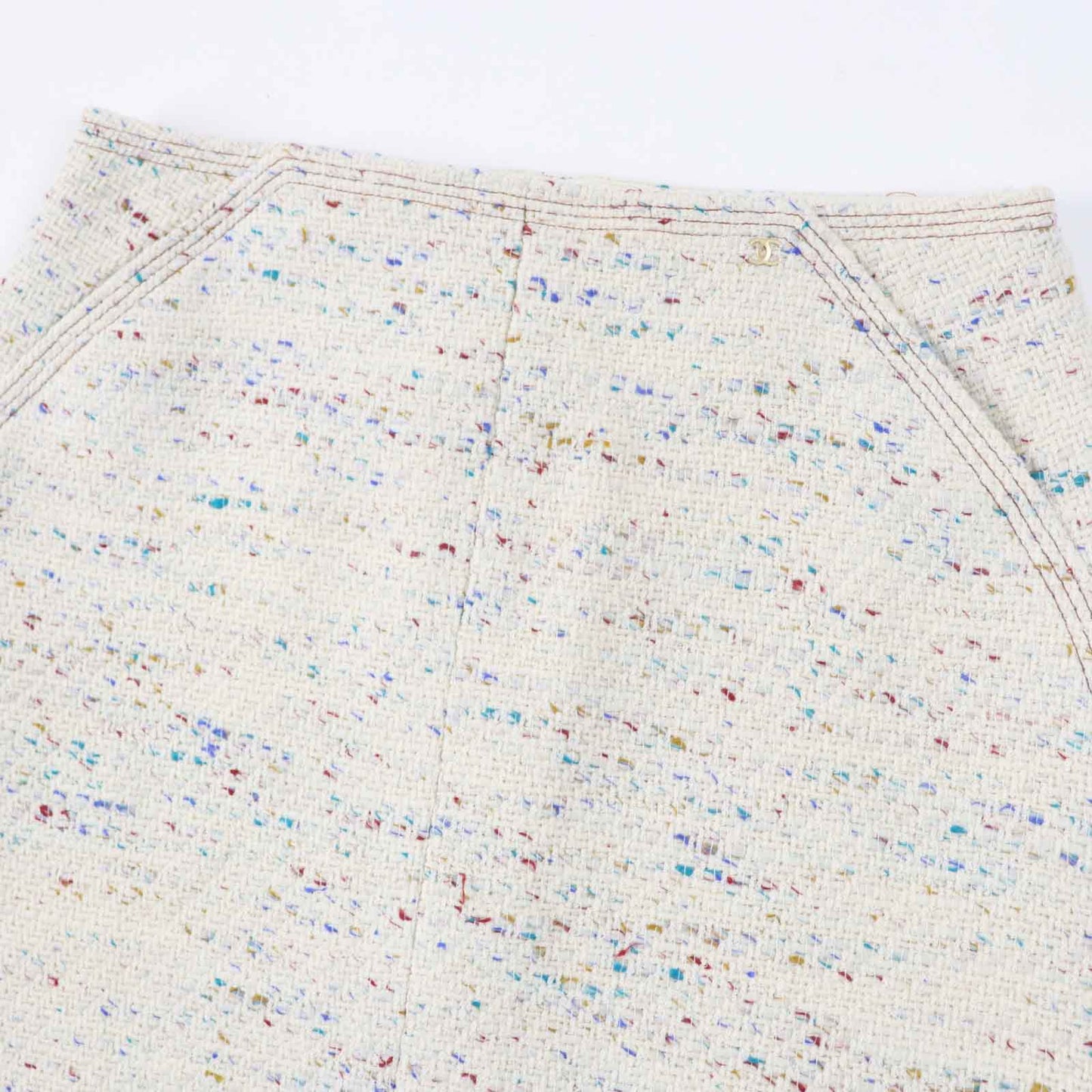 CHANEL skirt 03C P20369 Outer: 92% wool, Outer: 4% polyamide (nylon), Outer: 4% viscose, Lining: 100% silk Light Beige Multi Women 46