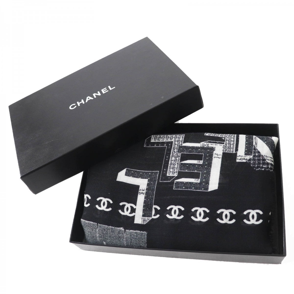 CHANEL scarf 21B Main: 70% wool, Main: 30% cashmere Black White Women