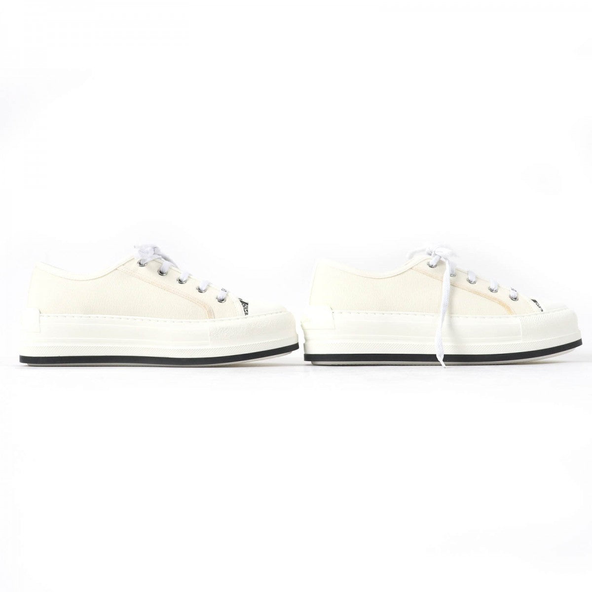 Christian Dior Low cut sneakers Main: Canvas Ivory Walkï¿½fnï¿½fDior Women 38