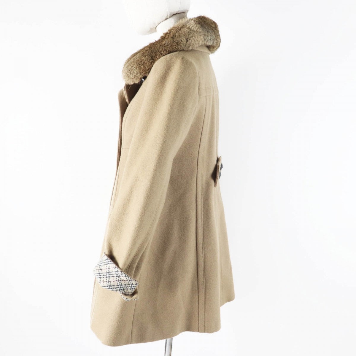 BURBERRY BLUE LABEL pea coat E1B04-491-40 Outer: 90% wool, Outer: 10% nylon, Part: 100% wool, Fur: rabbit, Lining: cupra beige Women 36
