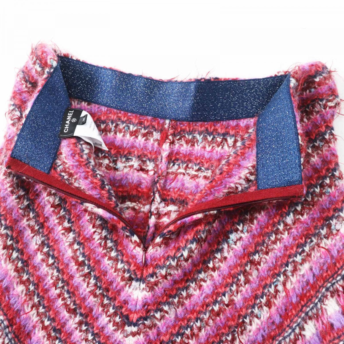 CHANEL skirt P72981 Main: 45% alpaca, Main: 19% silk, Main: 16% polyamide, Main: 11% wool, Main: 8% lyocell Pink type Multi Women 36