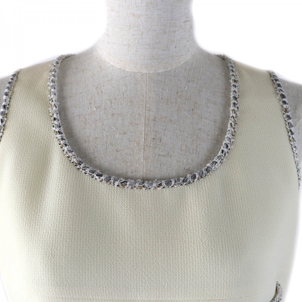 CHANEL Cut 05C P24999 Outer: 100% wool, Lining: 95% silk, Lining: 5% elastane off white Women 36