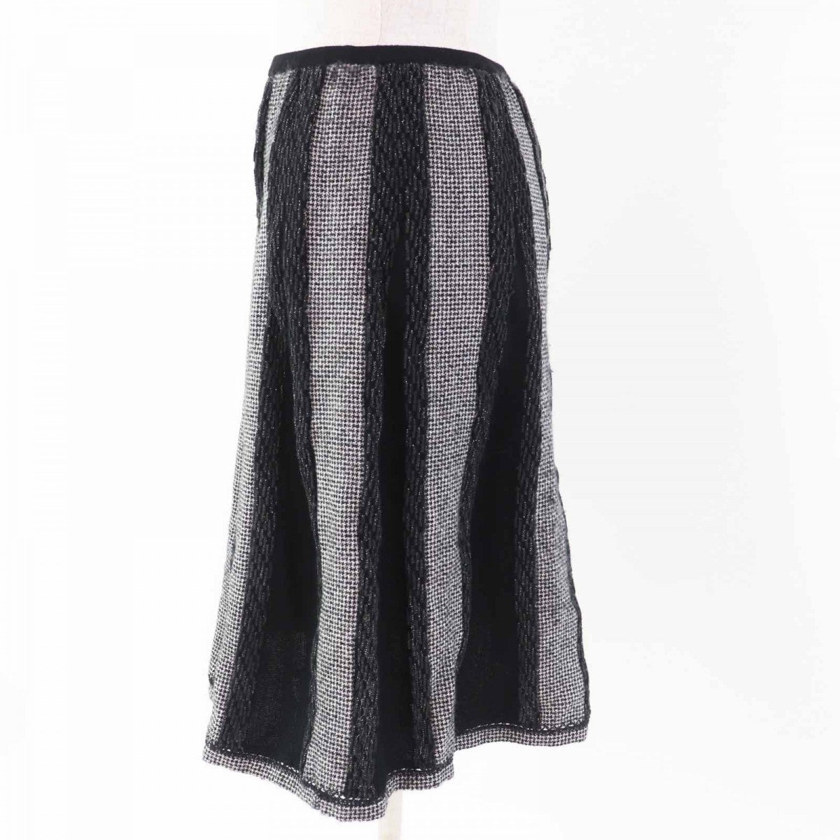 CHANEL skirt 05A P26661 Main: 79% wool, Main: 13% polyester, Main: 8% nylon, Part: 100% wool Black gray white Women 40