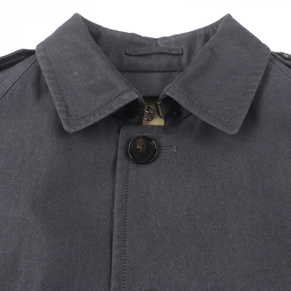 BURBERRY LONDON trench coat Main: 100% cotton, Leather part: cowhide, Lining: cotton, Sleeve lining: polyester, Liner: 100% wool Dark gray mens M