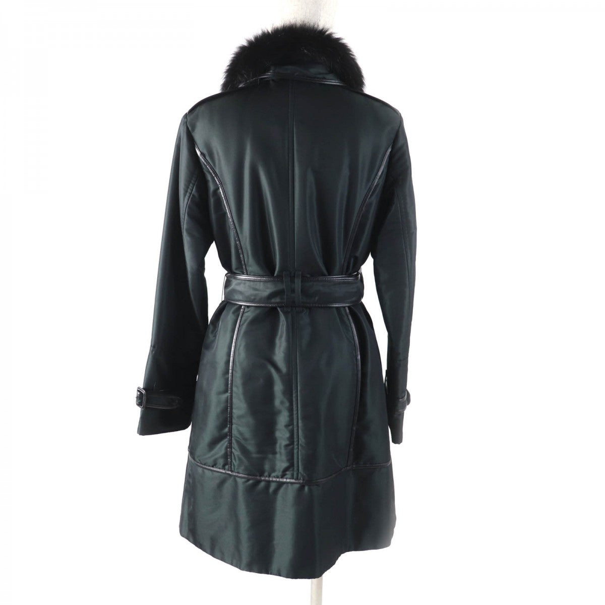 BURBERRY LONDON coat Outer: 100% polyester, Part: Sheepskin, Fur: Fox, Part: Cowhide, Filling: 100% polyester Dark green Women 38