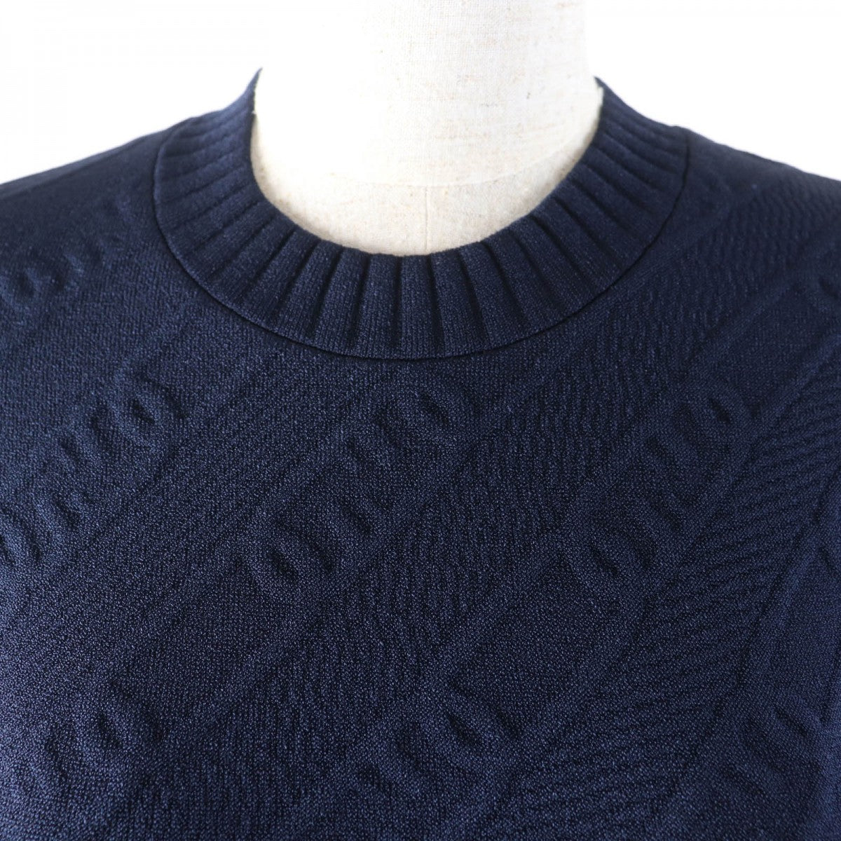 FENDI knit FZX831 Main: 58% rayon, 24% polypropylene, 10% nylon, 6% polyester, 2% polyurethane Navy Women 40