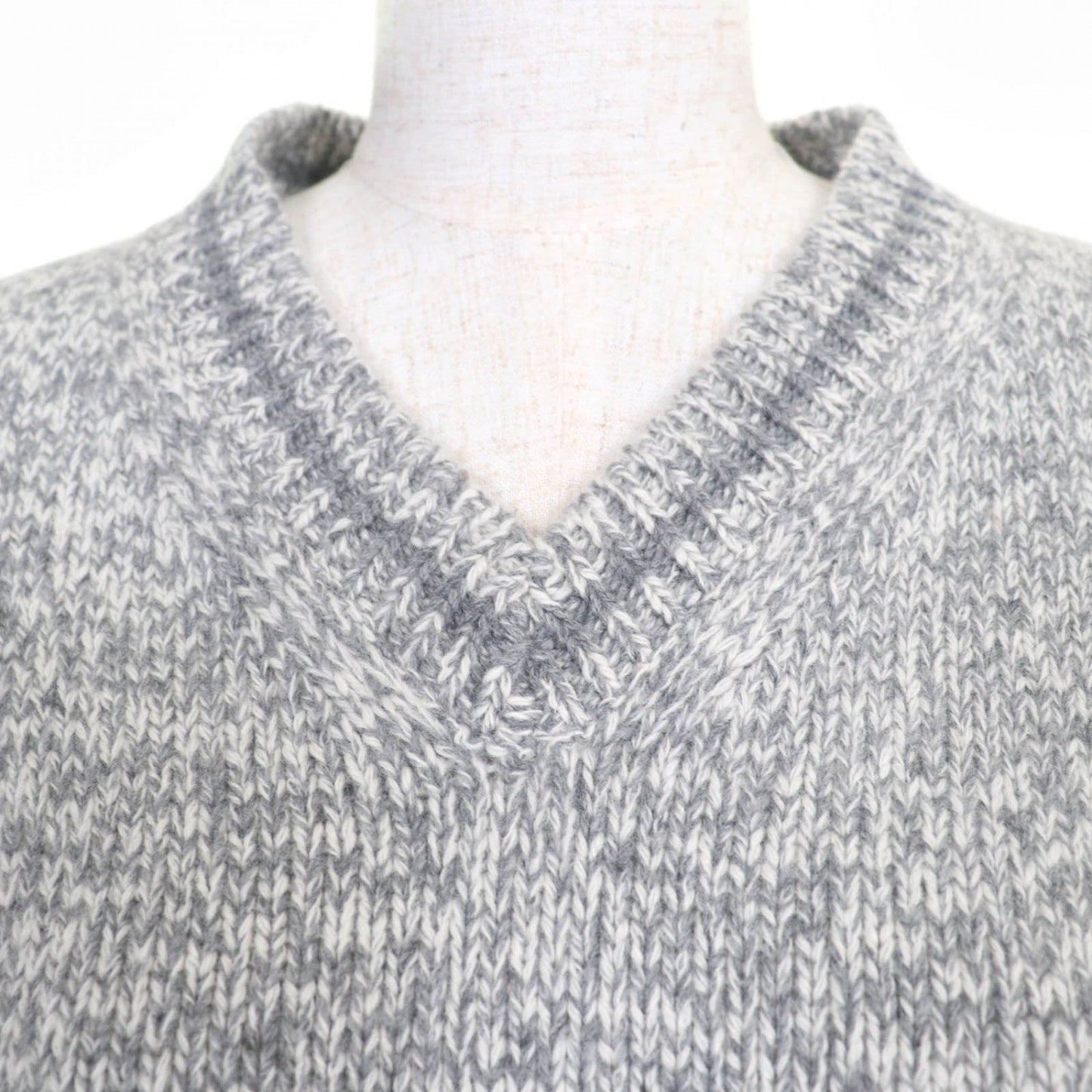 Christian Dior knit 054S01AM303 wool gray 38