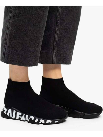 Luxury Balenciaga Trending 2025 Speedrunner Graffiti Logo Sole High Top Sneakers Black White