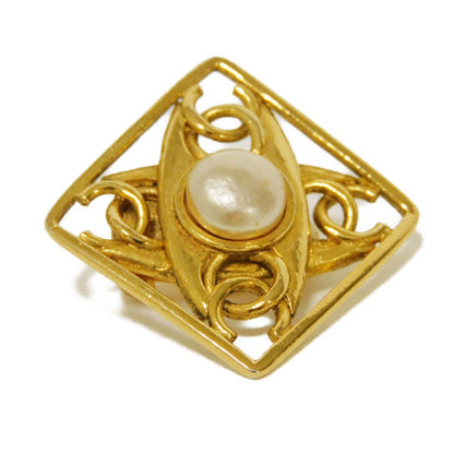 CHANEL Earring Fake pearl Ivory CC mark Quadruple COCO Mark Pearl