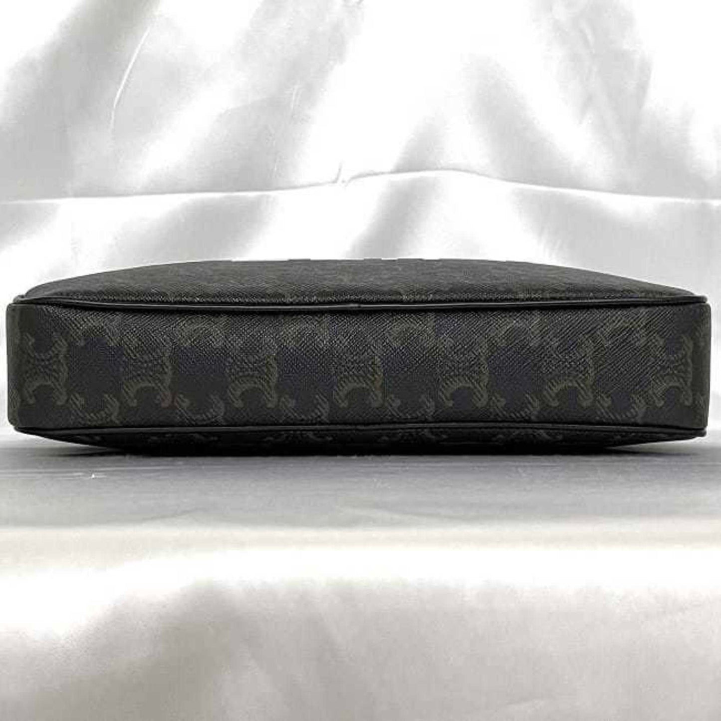 Luxury CELINE Triomphe Shopper